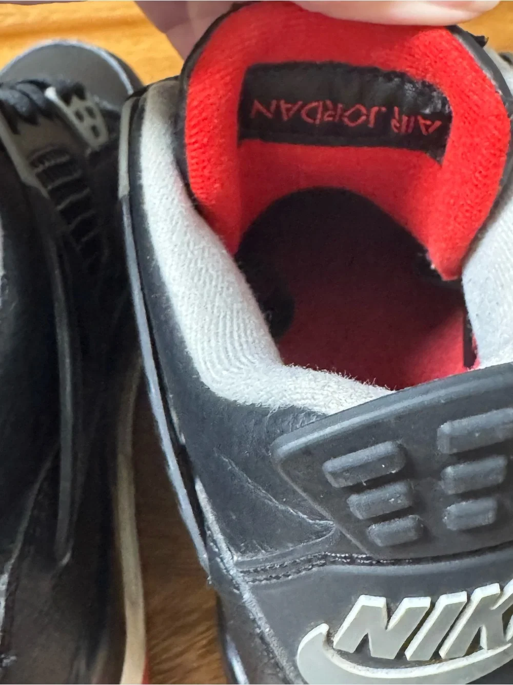 Nike Air Jordan 4 Retro OG 'Bred' (2019) - Men's - Size 7 (Style 308497-098)